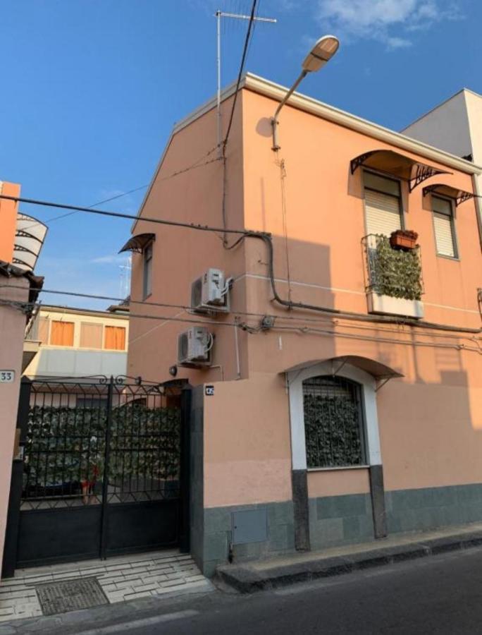The Airport House Apartment Catania Exterior photo